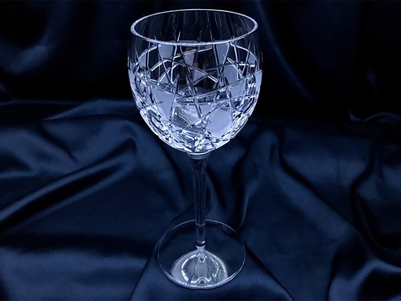 Krištáľové kalíšky na víno ARES 370 ML
