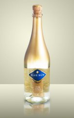 Šumivé víno s 24 karátovými zlatými lupienkami 0,75 L